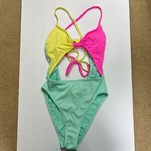 Ribbed‎ Color Block One Piece Swimsuit